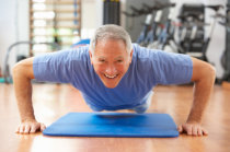Exercícios, e não a terapia com testosterona, podem melhorar a função vascular em homens idosos