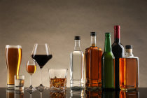 Os impactos do &aacute;lcool na sa&uacute;de dependem do que voc&ecirc; bebe e da quantidade  consumidores de vinho apresentam menor risco