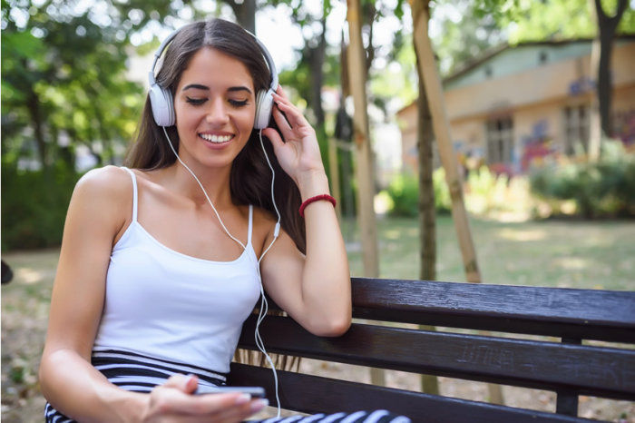 Conferir as redes sociais constantemente pode afetar o desenvolvimento do cérebro em adolescentes