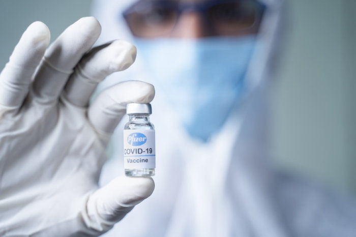 Vacina da Pfizer como 2ª dose em indivíduos que receberam 1ª dose da vacina da AstraZeneca induziu resposta imune robusta, com perfil de reatogenicidade aceitável
