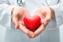 A falta de atendimento especializado está associada ao aumento da morbidade e mortalidade em adultos com doenças cardíacas congênitas