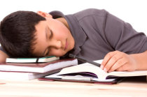Covid longa causa sintomas diferentes em crianças e adolescentes, aponta estudo