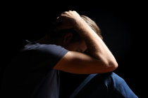 Dependência de álcool na adolescência está associada à depressão na idade adulta jovem