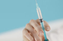Prevenção de erros médicos: seringas de uso parenteral não devem ser utilizadas para administrar medicações de uso oral, segundo recomendações do ISMP