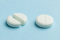 Redução de 5 mg da olanzapina combinada à terapia antiemética para a prevenção de náusea e vômito induzidos por quimioterapia mostrou ser eficaz