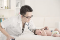 Relatório descreve a transmissão vaginal de câncer de mães com câncer cervical para bebês