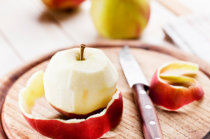 Suco de maçã diluído versus fluido de manutenção com eletrólitos: o que é melhor na desidratação mínima de crianças com gastroenterite leve?