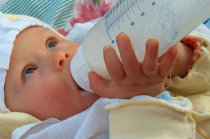 <i>JAMA Pediatrics</i>: exposição pré-natal ao bisfenol A (BPA) pode estar associada à função pulmonar reduzida e ao desenvolvimento de sibilos persistentes em crianças