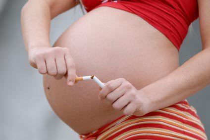 Crianças expostas ao fumo enquanto no útero tiveram melhor função pulmonar se as mães tomaram vitamina C