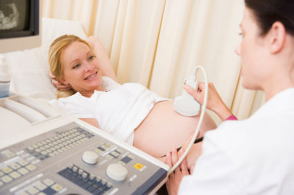 Progesterona vaginal deve ser o tratamento de escolha para prevenir o parto prematuro espontâneo em mulheres de alto risco