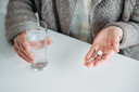 Novo analgésico sem risco de dependência é aprovado pela FDA, o primeiro não opioide em décadas