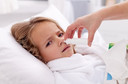 Spray nasal de dipropionato de beclometasona a 80 µg/dia é seguro e eficaz para crianças com rinite alérgica perene