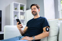 Um sistema voltado para o controle de diabetes que utiliza IA ajudou pacientes a reduzir a HbA1c